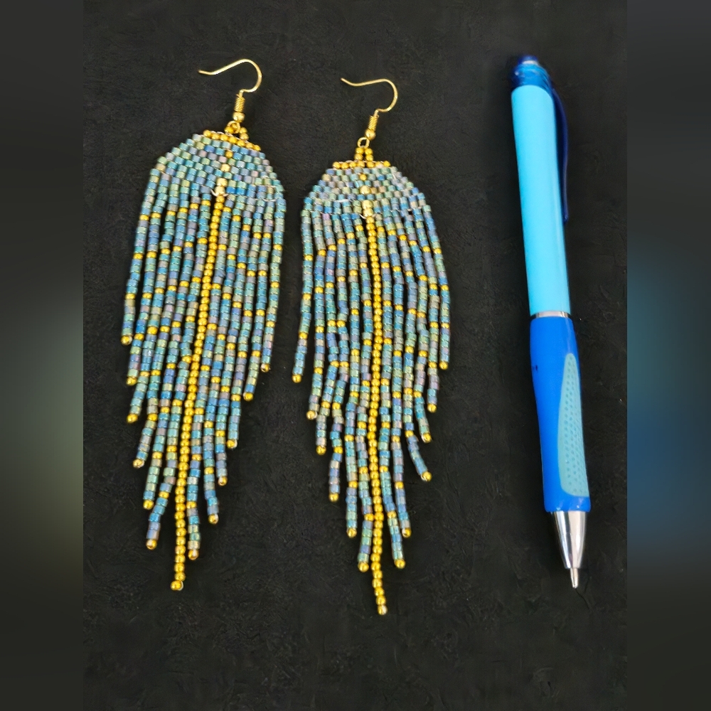 elegant women's earrings made of Czech green and gold beads, handcrafted - Picture 3 of 5